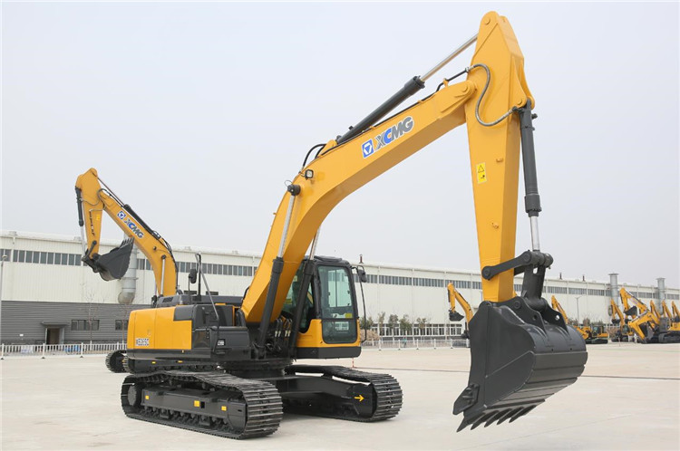 XCMG official crawler excavator XE265C Chinese hydraulic excavating machinery with competitive price